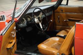 Alfa Romeo Giulia sprint GTC 1600 de 1965-siège avant cuir camel.jpg